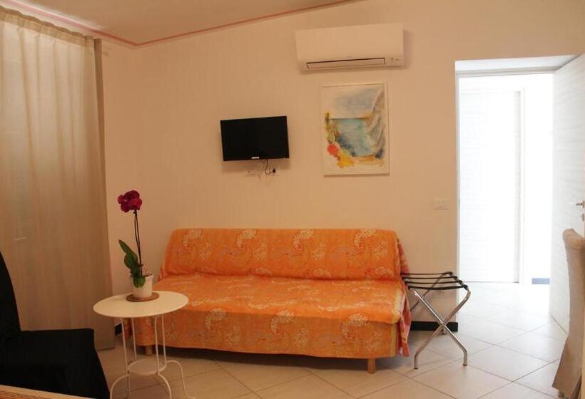 Номер Deluxe, Marianna Quiet Rooms