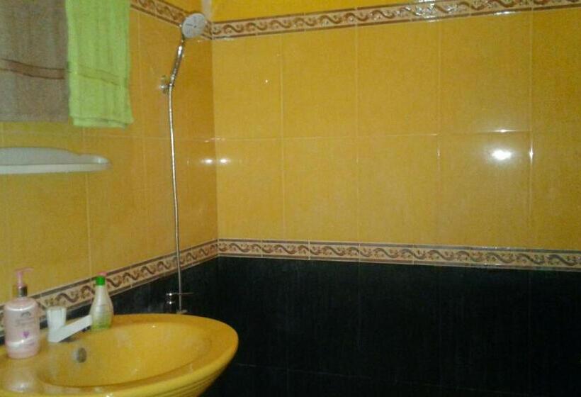 חדר סטנדרט לשלושה עם נוף לגינה, River Retreat Sigiriya