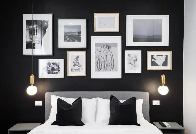 اتاق لوکس, The Gallery 42 Guest House