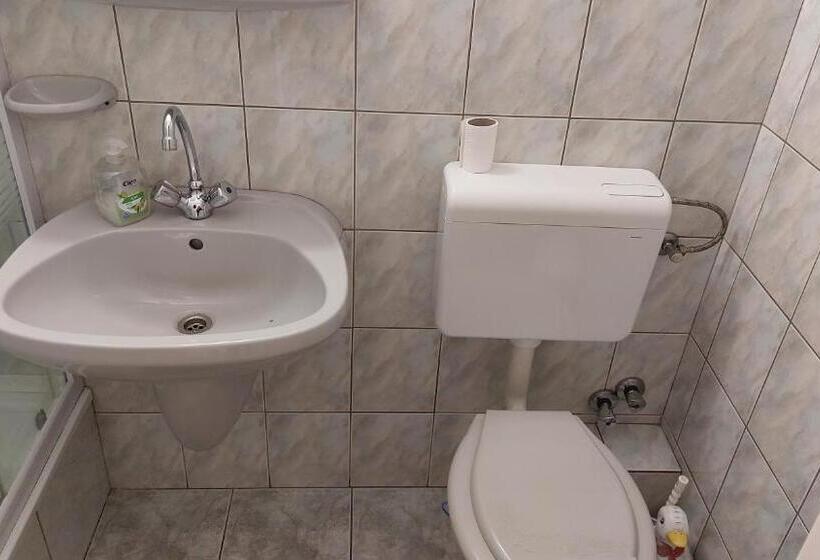 Номер Стандарт, Napsugár Panzió