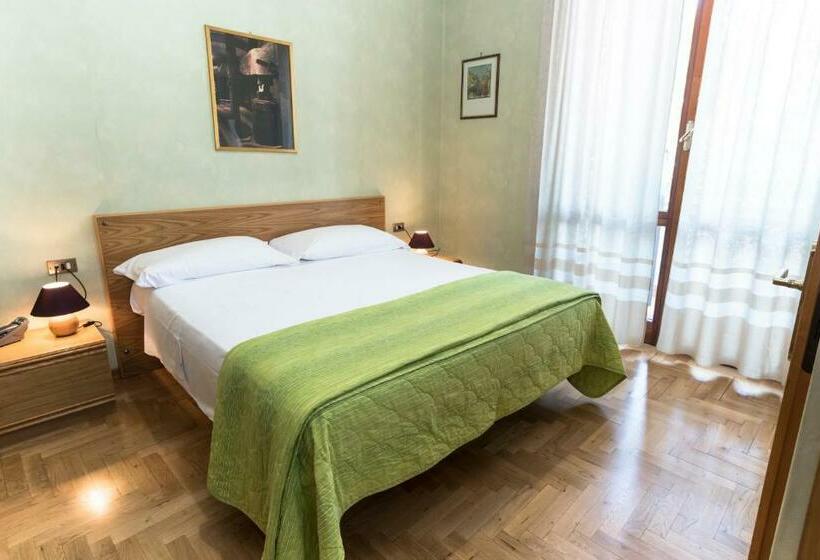 스탠다드 룸, Camere R 75