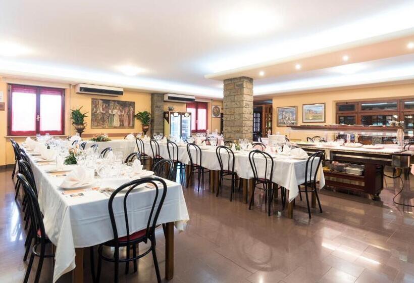 트리플 클래식 룸, Camere R 75