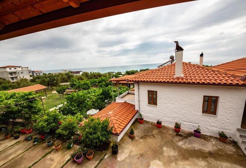 اتاق استاندارد با بالکن و چشم‌انداز دریا, Guest House Luiza