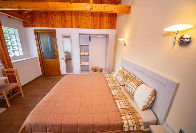 اتاق استاندارد با بالکن و چشم‌انداز دریا, Guest House Luiza