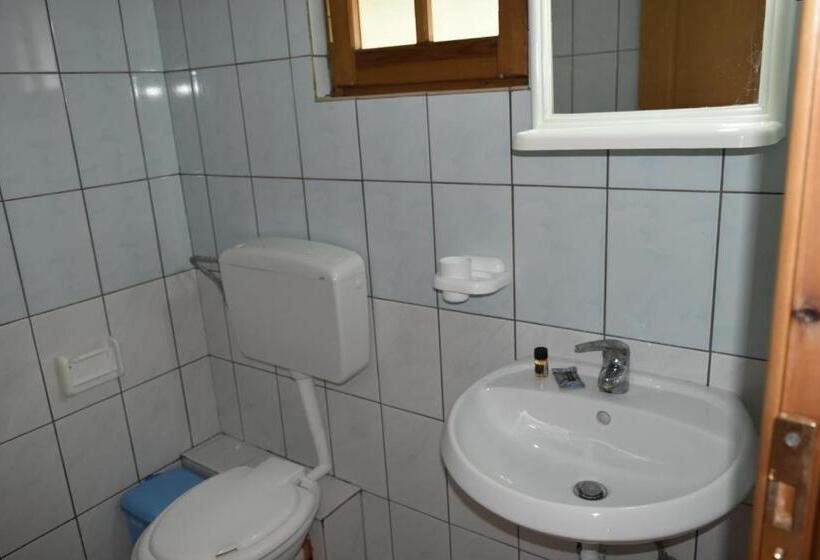 Семейный Номер, Guesthouse Rondo