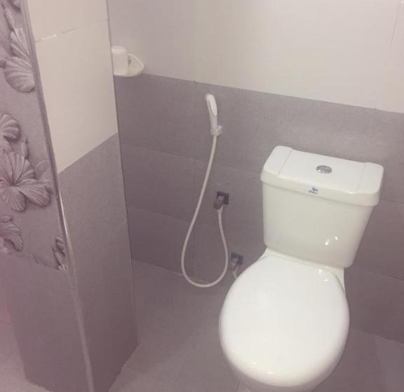 اتاق لوکس با بالکن, Hiru Resort Inn Unawatuna