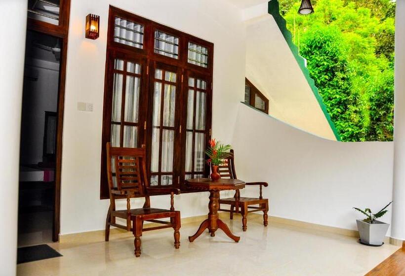 اتاق استاندارد, Hiru Resort Inn Unawatuna