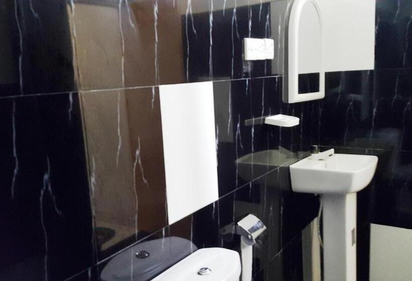 Quarto Economy, Mirissa Harbour View