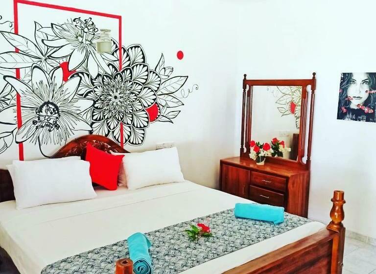 Номер Стандарт, Singhe House