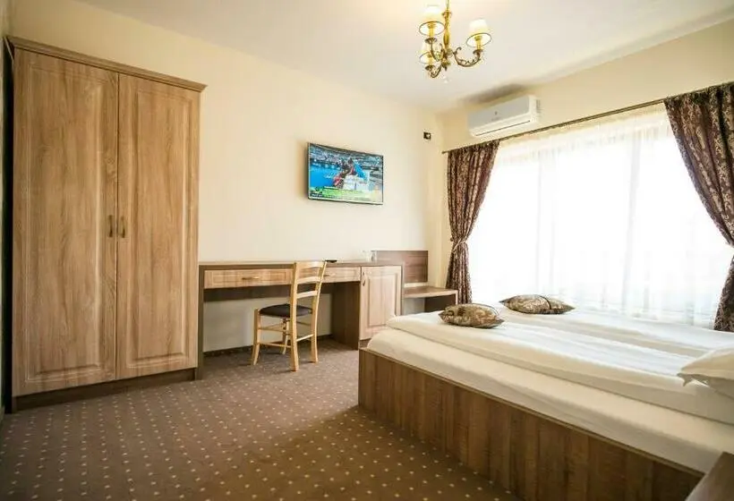 اتاق استاندارد با تخت بزرگ, Pensiunea Royal Spa