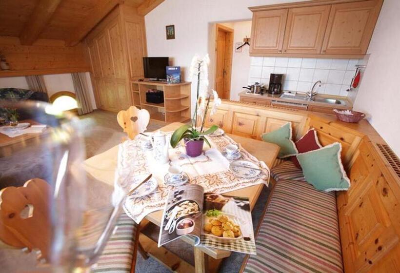 Апартаменты 1 Спальня с Балконом, Berggasthaus Weingarten