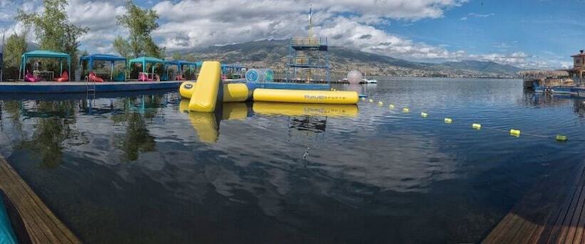 Семейный Номер, Hosteria Cabanas Del Lago