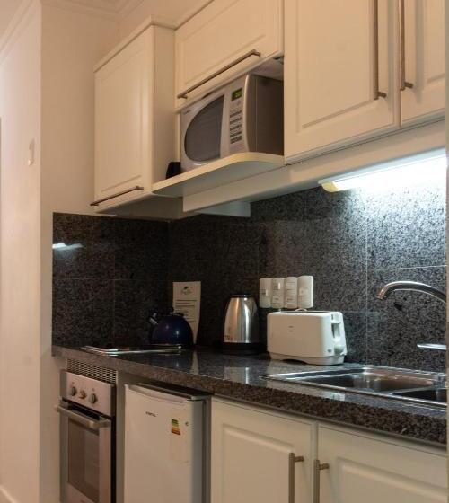 Студия Стандарт, Green Park Propietarios