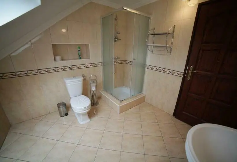 اتاق استاندارد, Eged Vendégház
