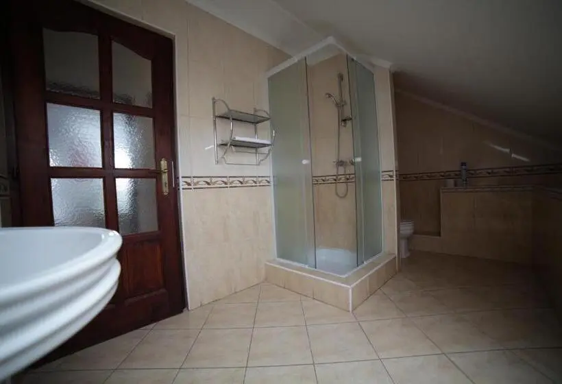 اتاق استاندارد سه نفره, Eged Vendégház