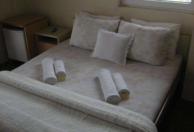 اتاق استاندارد با بالکن, Mitko S Guest House