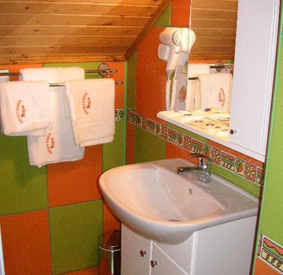 复式套房, Pensiunea Dapa