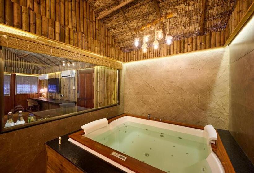 디럭스 테라스 룸 바다 전망, Maliekal Heritance Cherai Beach Cochin