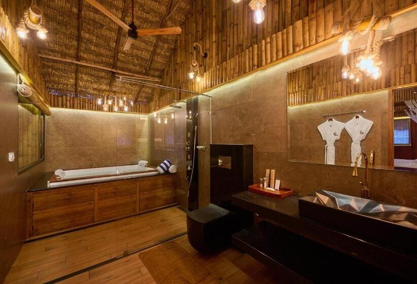 디럭스 테라스 룸 바다 전망, Maliekal Heritance Cherai Beach Cochin