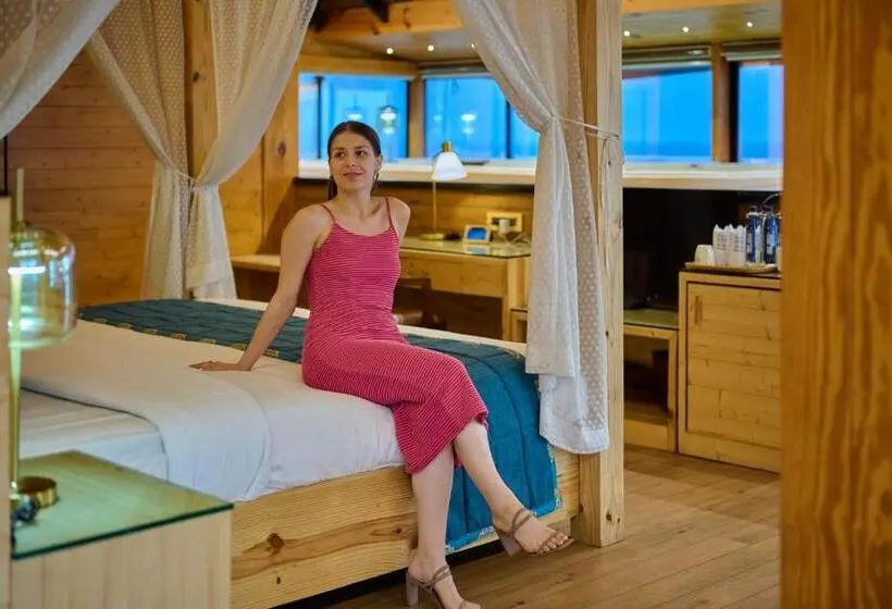 シングルデラックスルーム, Maliekal Heritance Cherai Beach Cochin