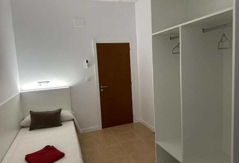 Номер Стандарт Совместная Ванная, Albergue O Pedrón Hostel & Rooms