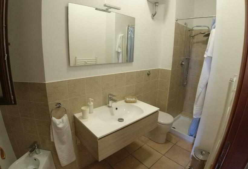 スタンダード4人部屋, La Dolce Vita