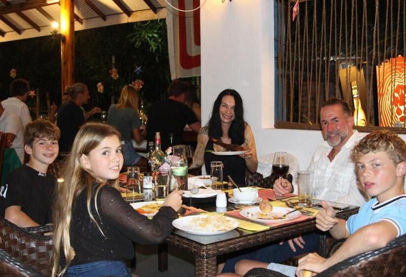 غرفة عائلية, De Silva Palm Resort