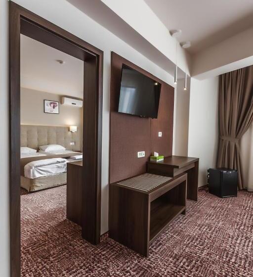 발코니가 있는 스위트, Grand Hotel Belvedere