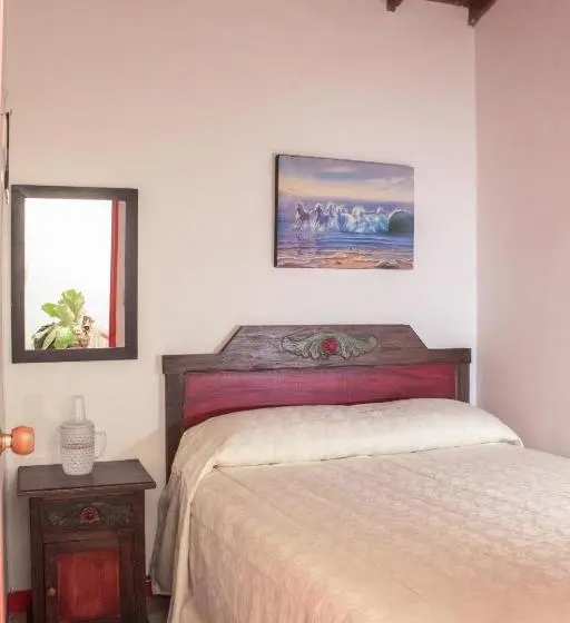 اتاق استاندارد یک نفره, La Casona