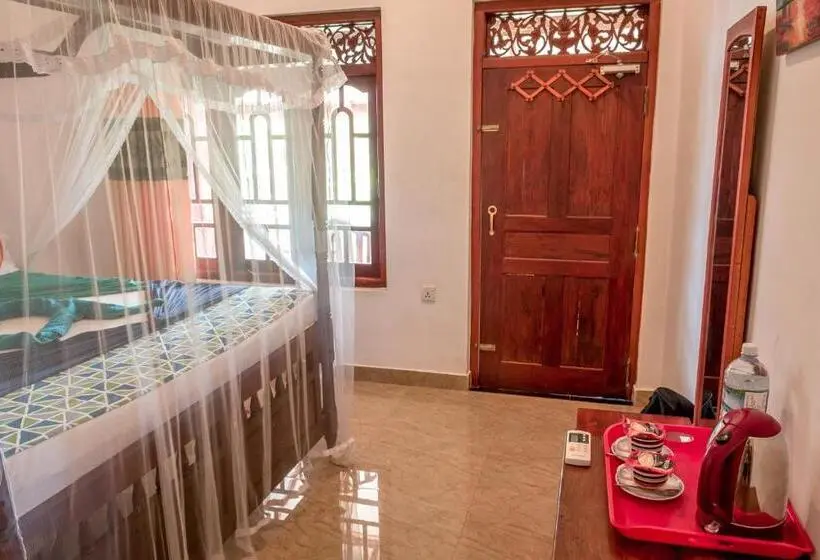 اتاق لوکس, Mama S Place Mirissa