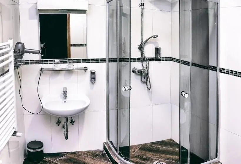 Habitación Triple Estándar, Sous44