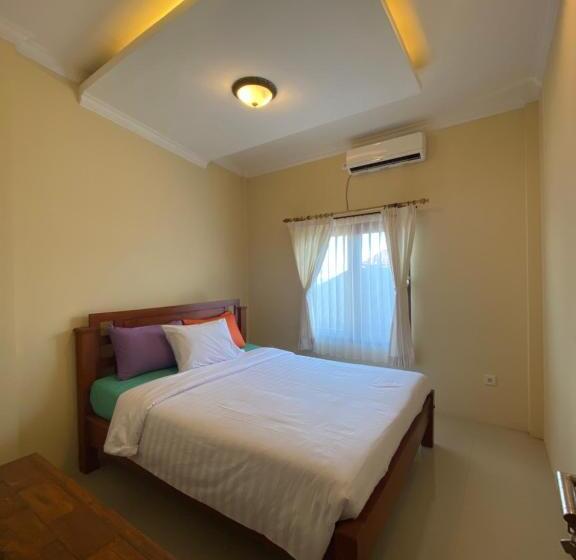 חדר משפחתי, Diver S Cafe Amed