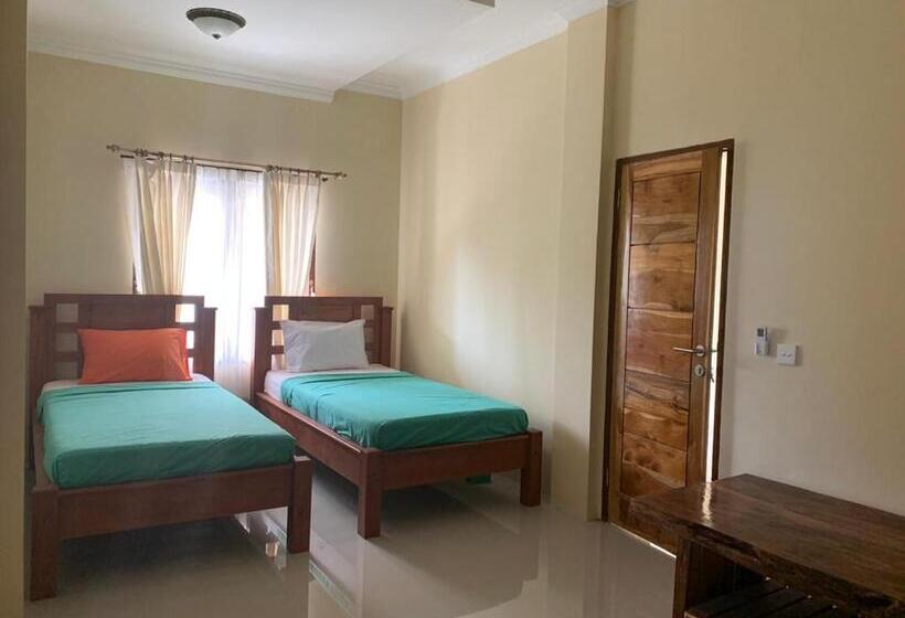 חדר משפחתי, Diver S Cafe Amed