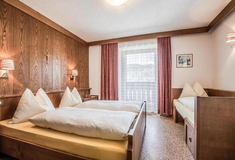 스탠다드 트리플 발코니 룸, Garni Baita