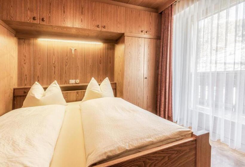 스탠다드 발코니 룸, Garni Baita