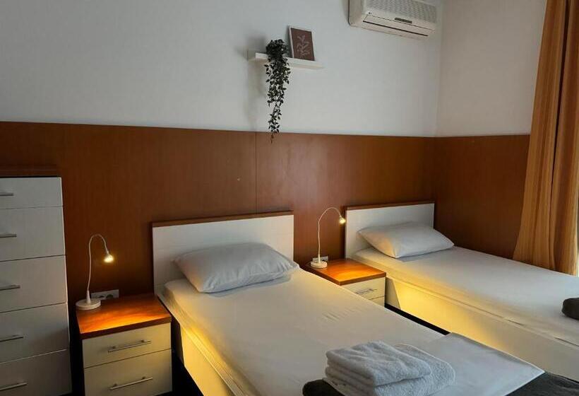 חדר סטנדרט, Pansion Komfor Fitea