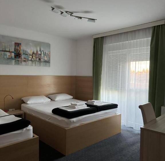 חדר משפחתי, Pansion Komfor Fitea