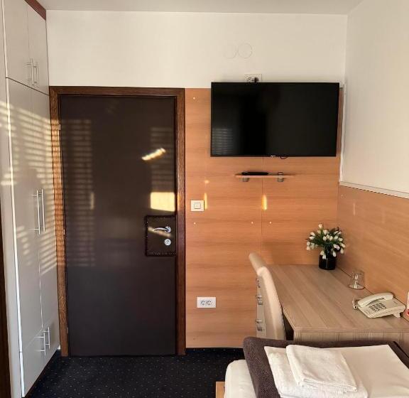 חדר סטנדרט יחיד, Pansion Komfor Fitea