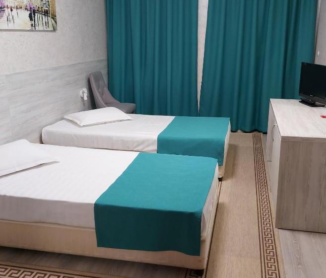 اتاق استاندارد با بالکن, Family Hotel Residence