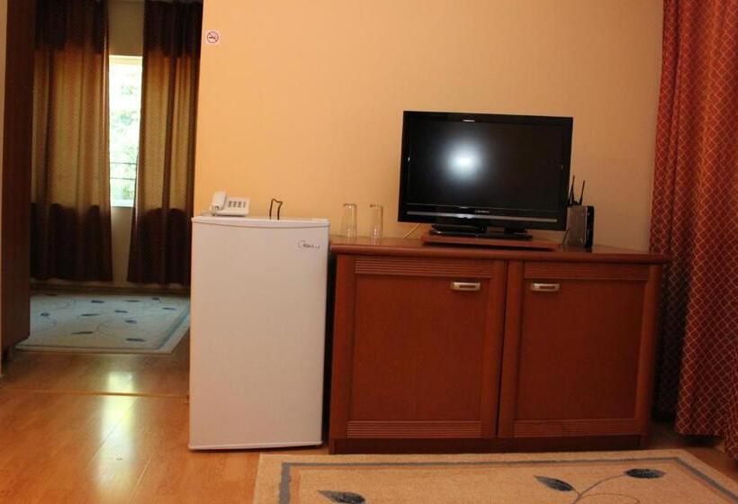 سوییت جونیور, Family Hotel Residence