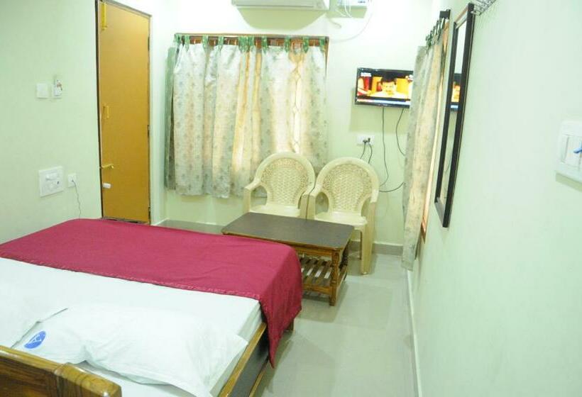 디럭스 룸, Agarala Residency