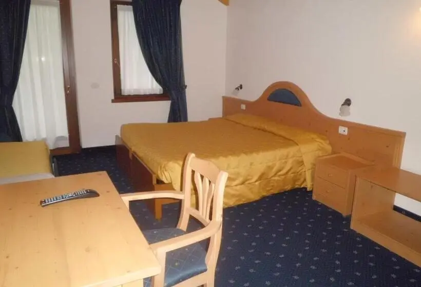 Perhehuone, Albergo Garni Martina