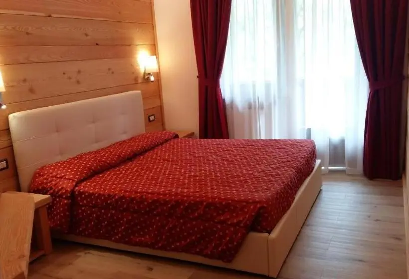 Standard Yhden Hengen Huone, Albergo Garni Martina