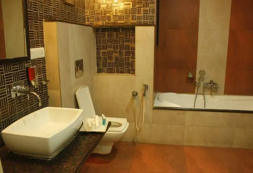 Suite Deluxe, Mount Regency