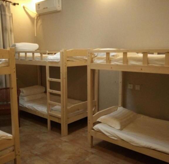 سرير فى غرفة مشتركه, Huashan International Youth Hostel
