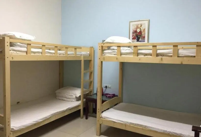 ルームシェアのワンベッド, Huashan International Youth Hostel