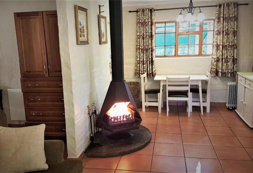 شاليه غرفة نوم واحدة, Lake Naverone Holiday Cottages