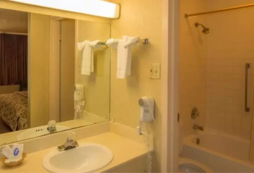２ダブルベッドのスタンダードルーム, Executive Inn Hotel & Conference Centre