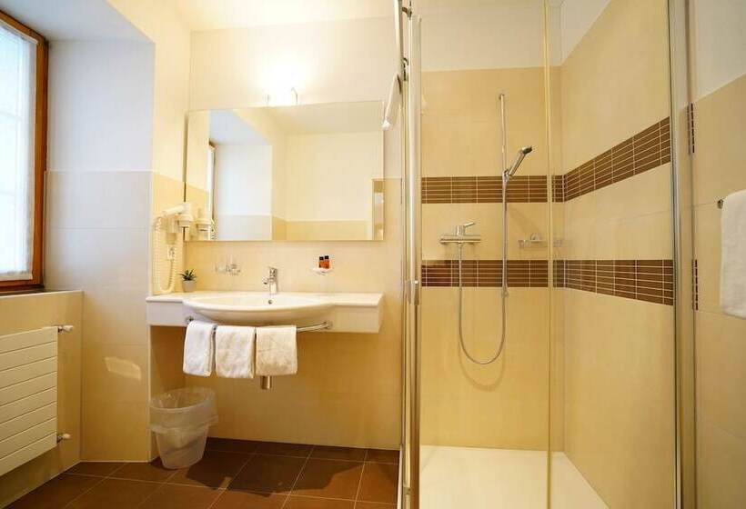 סוויטה, Bellevue