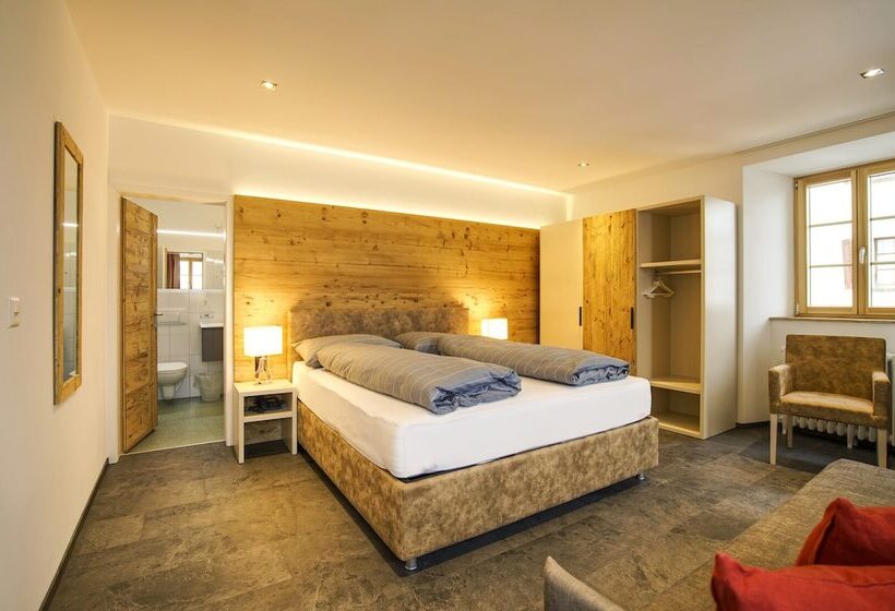 סוויטת ג'וניור, Bellevue